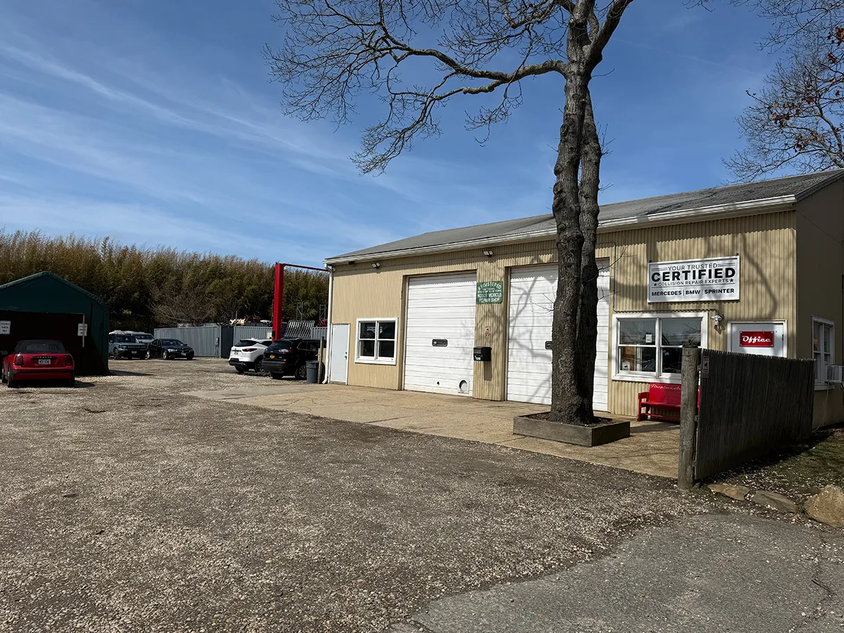 Exterior view of Fireplace Auto Collision facility in East Hampton, NY.
